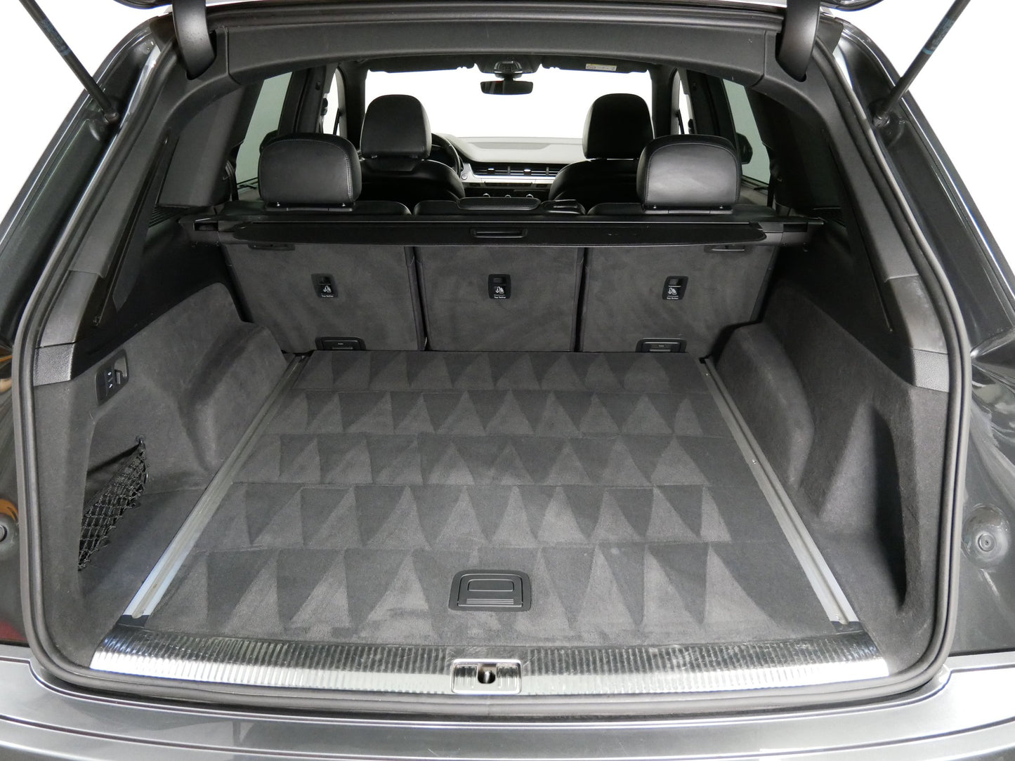 Audi SQ7 4.0 TDI V8 320 kW S-line