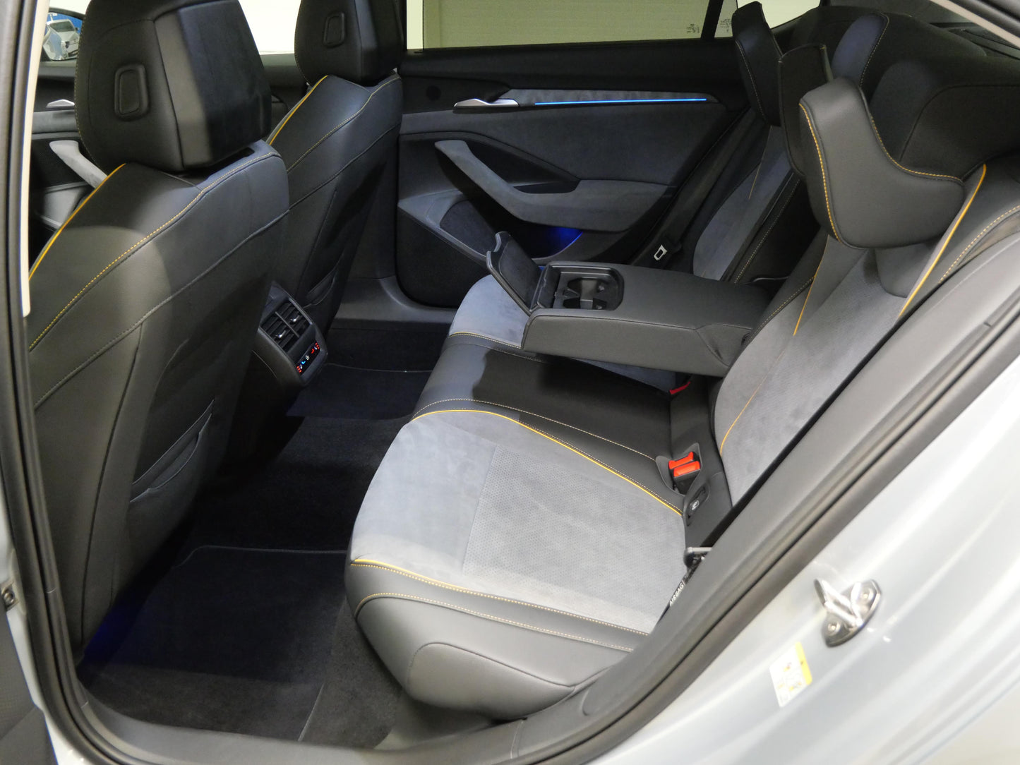 Škoda Superb 2.0 TDI 110 kW Selection