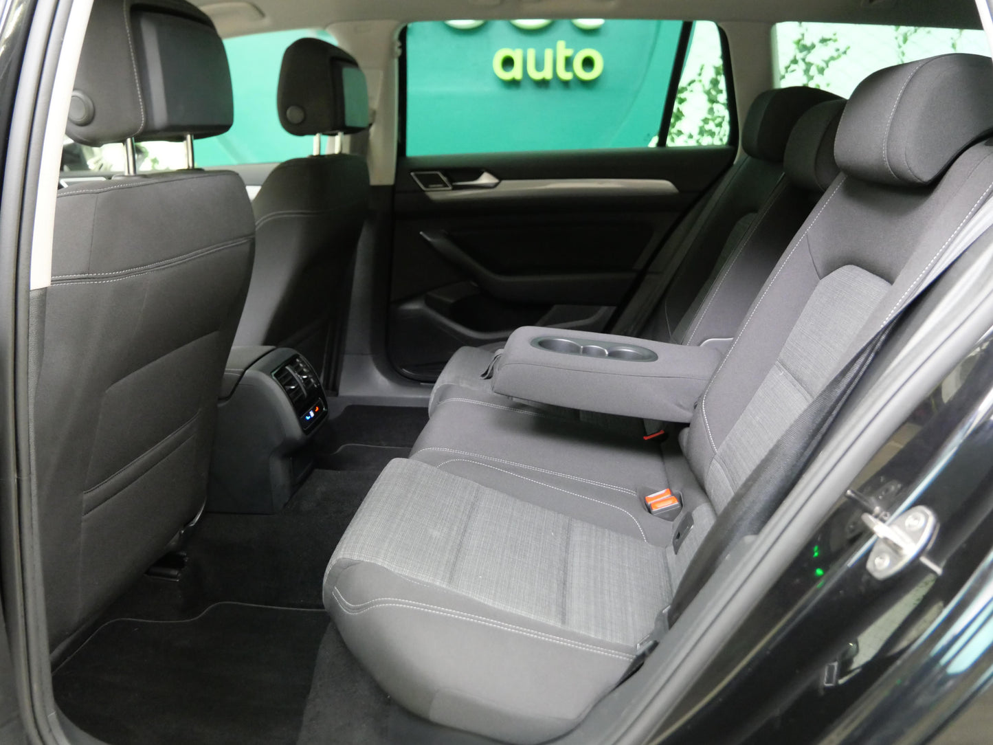 Volkswagen Passat 2.0 TDI 110 kW Business