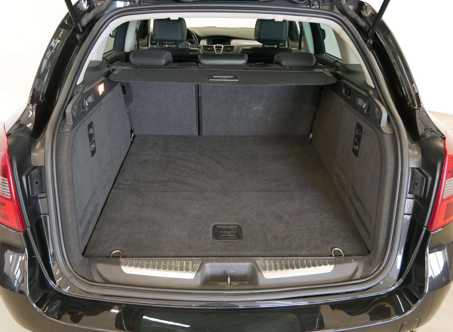 Renault Laguna 2.0 DCi 110kW Black Edition