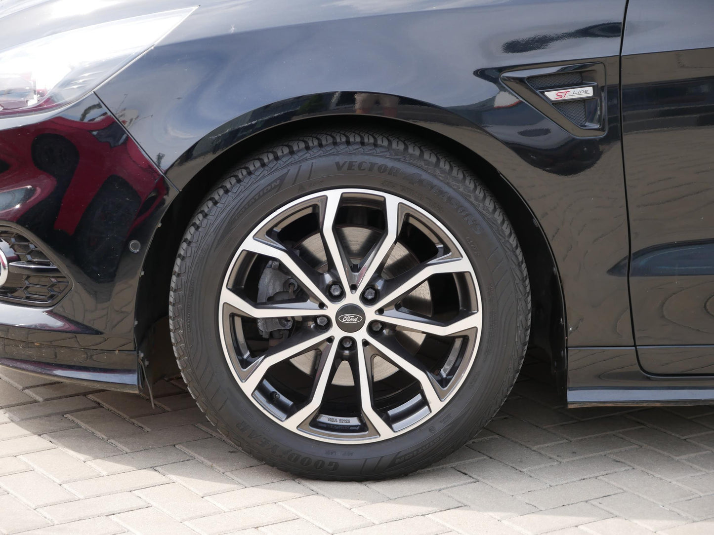 Ford S-MAX 1.5 EcoBoost 118 kW ST-Line