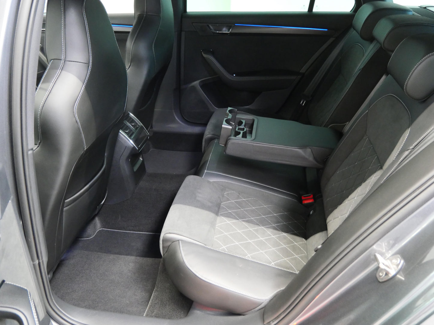 Škoda Superb 2.0 TDI 147 kW 4x4 SportLine
