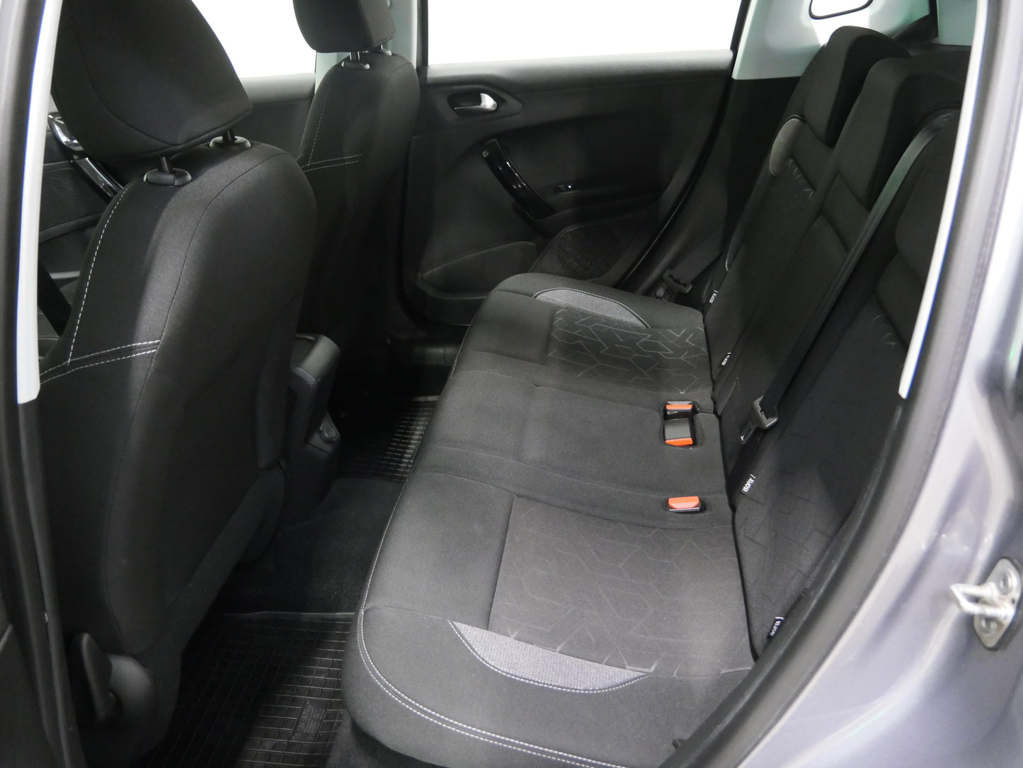 Peugeot 2008 1.2 PureTECH 81 kW Active