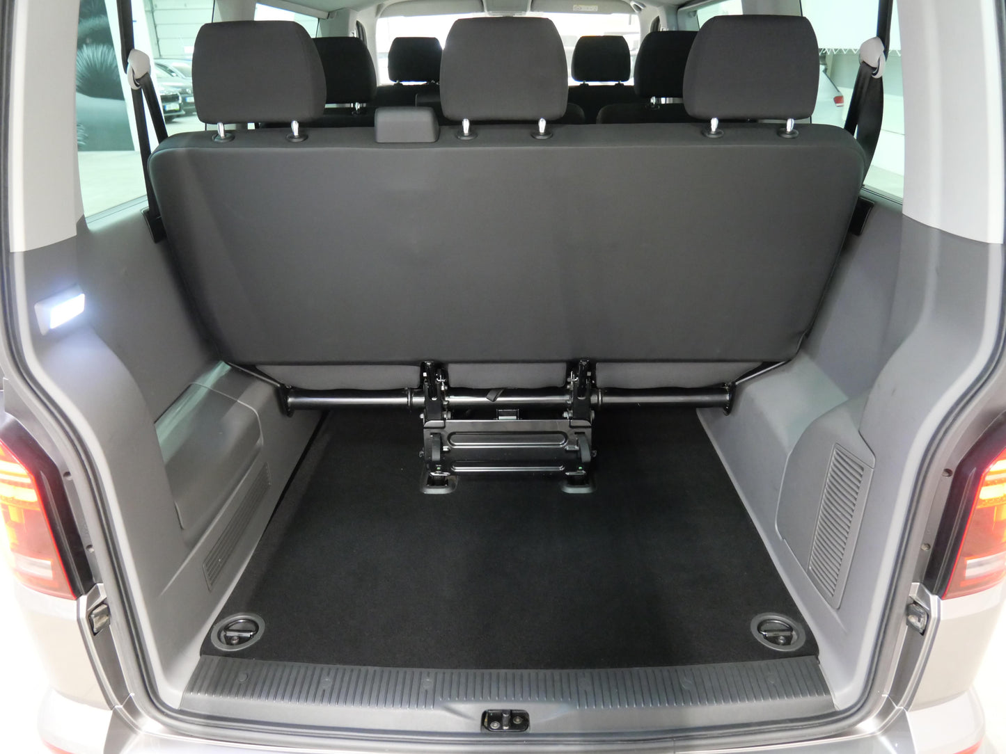 Volkswagen Caravelle 2.0 TDI 110 kW DSG KR