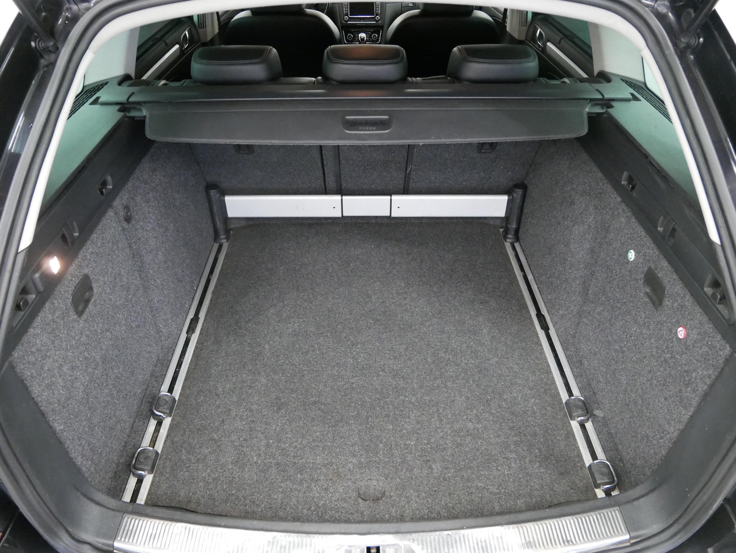 Škoda Superb 1.6 TDI 77 kW Elegance