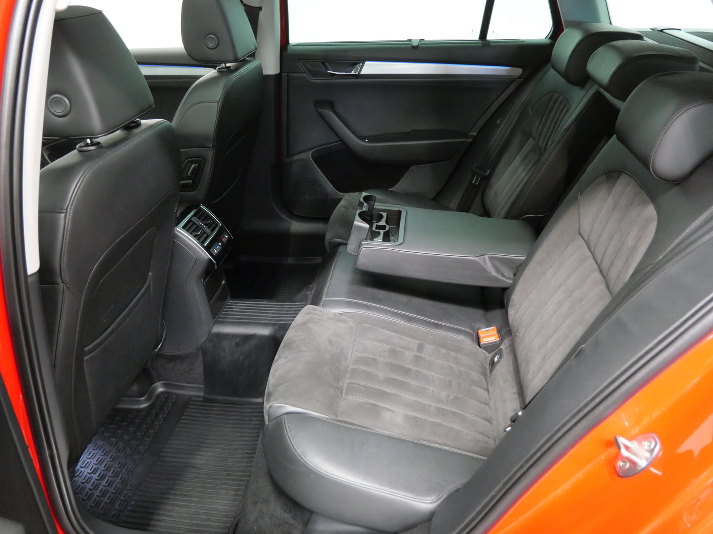 Škoda Superb 2.0 TDI 110 kW Style