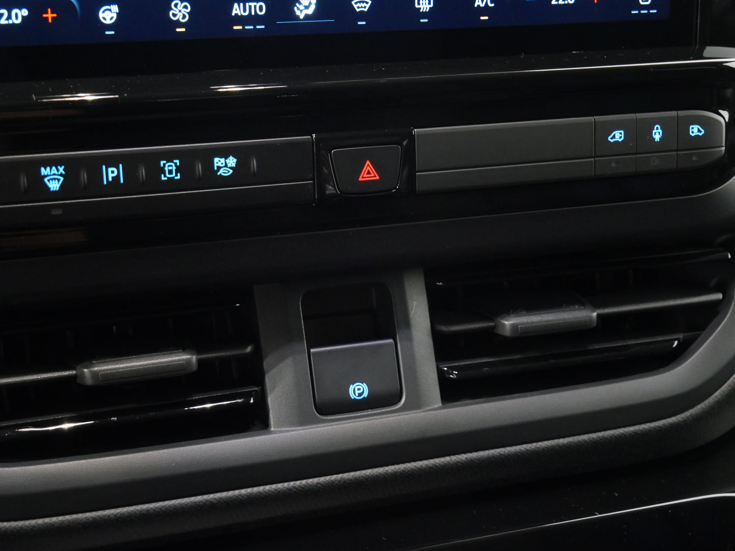 Ford Tourneo Custom 2.0 EcoBlue 125 kW Sport L1