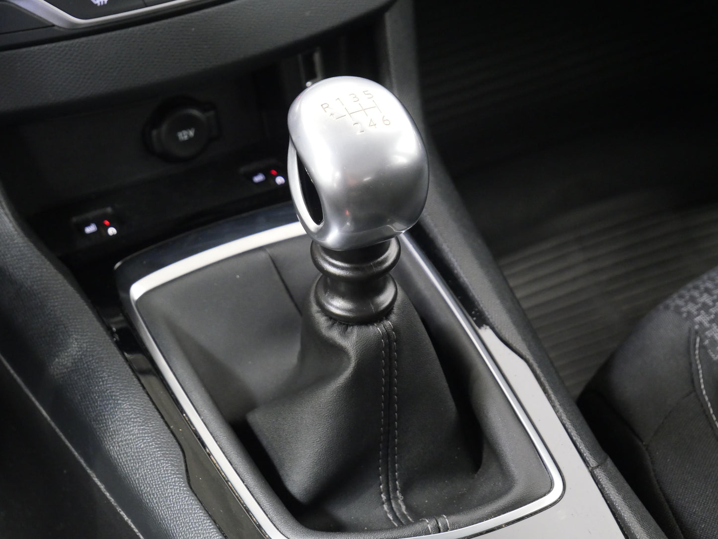 Peugeot 308 1.2 PureTech 96 kW Active