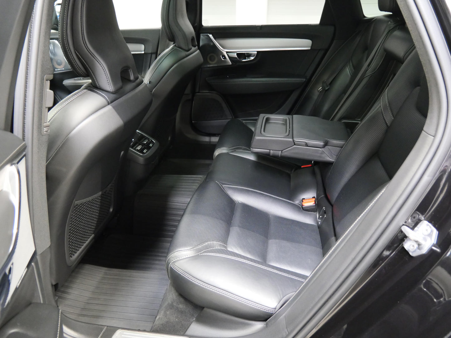 Volvo V90 2.0 T6 228kW AWD Drive-E Cross