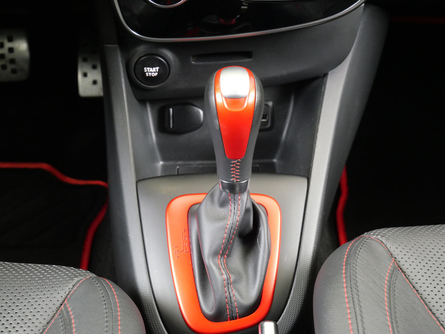 Renault Clio 1.6 Turbo 147 kW R.S.