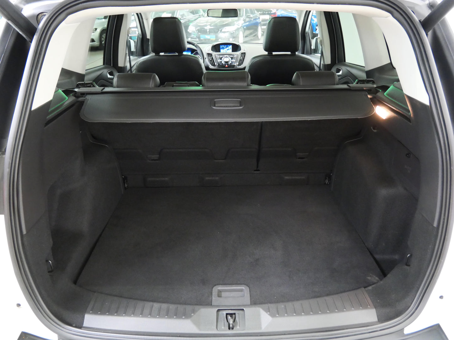 Ford Kuga 2.0 TDCI 120 kW 4x4 Titanium