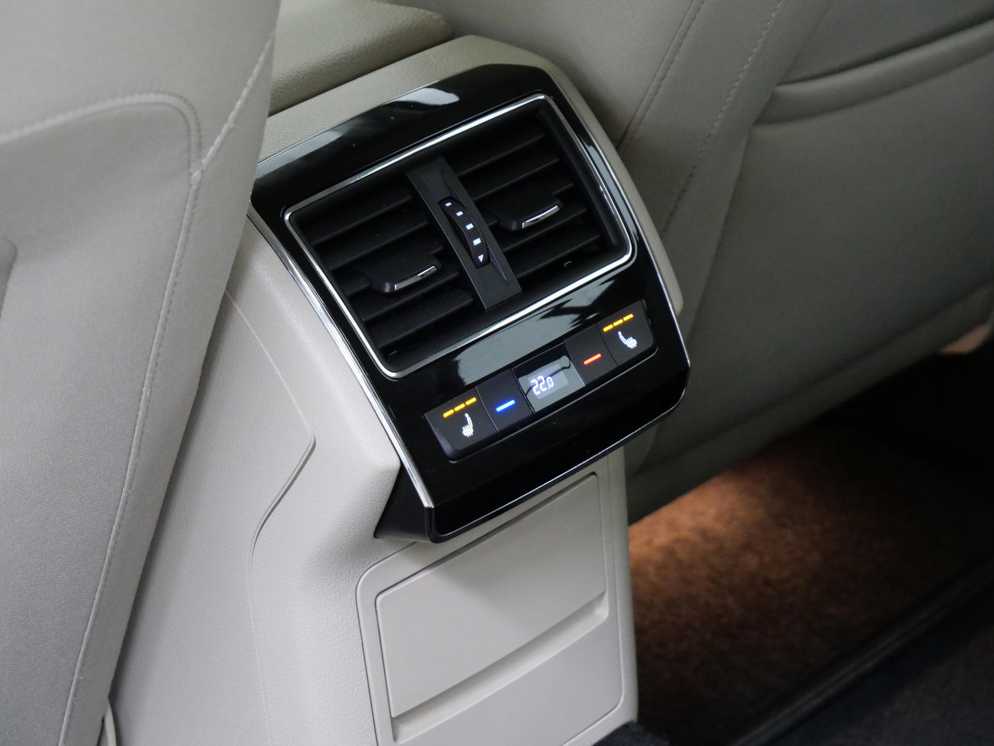 Škoda Superb 2.0 TDI 110 kW DSG Style