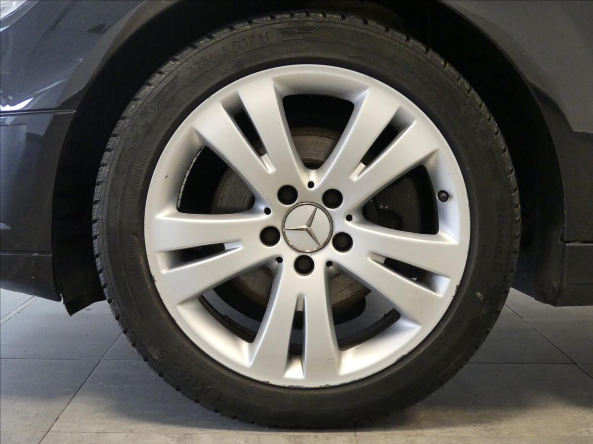 Mercedes-Benz Třídy C 200 Kompressor