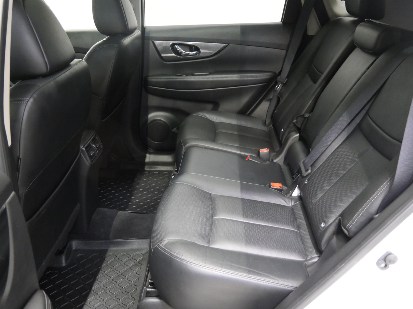 Nissan X-Trail 1.6 dCi 96 kW 4x4 Tekna