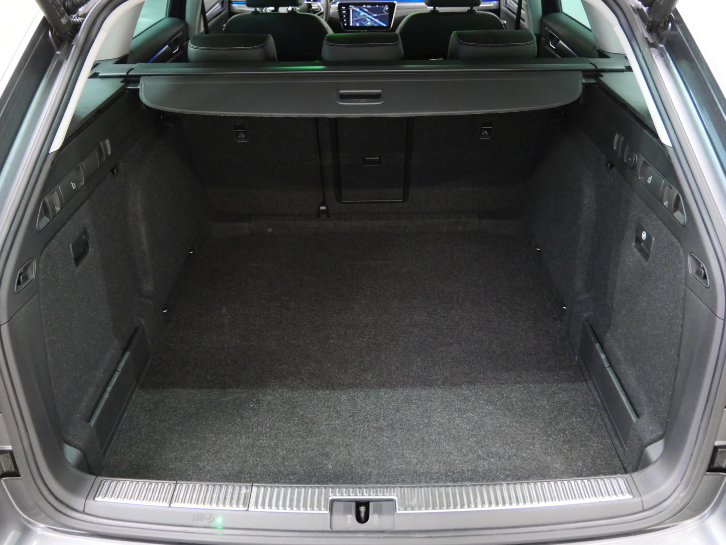 Škoda Superb 2.0 TDI 110 kW DSG Style TOP