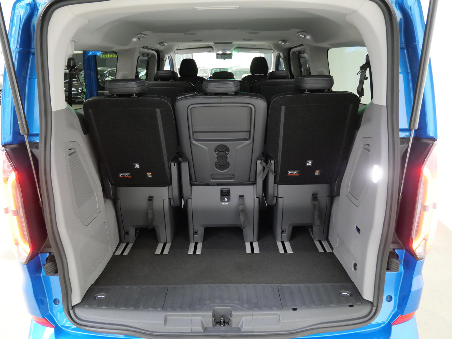 Ford Tourneo Custom 2.0 EcoBlue 125 kW Sport L2