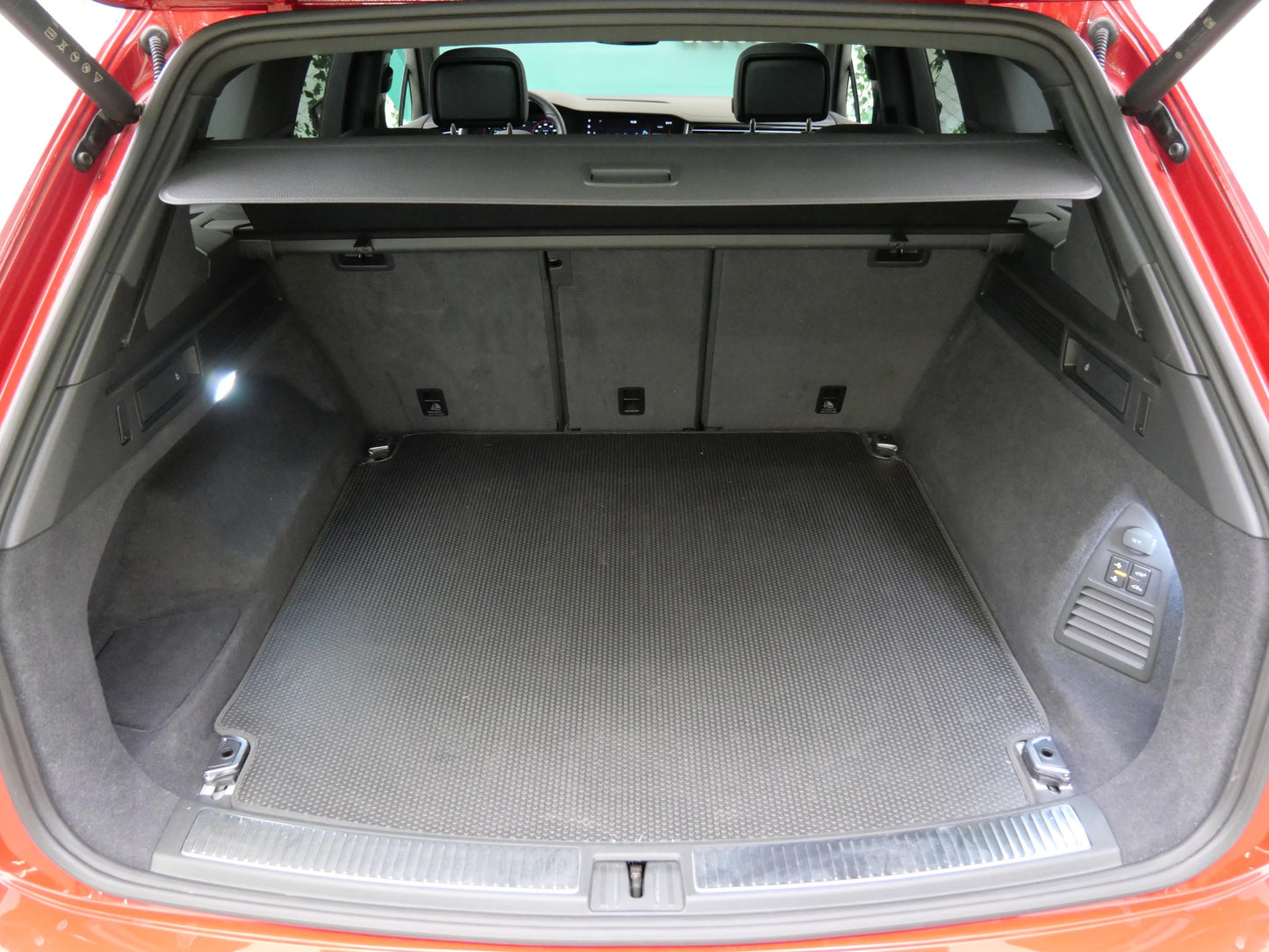 Volkswagen Touareg 3.0 TDI V6 210 kW R-Line