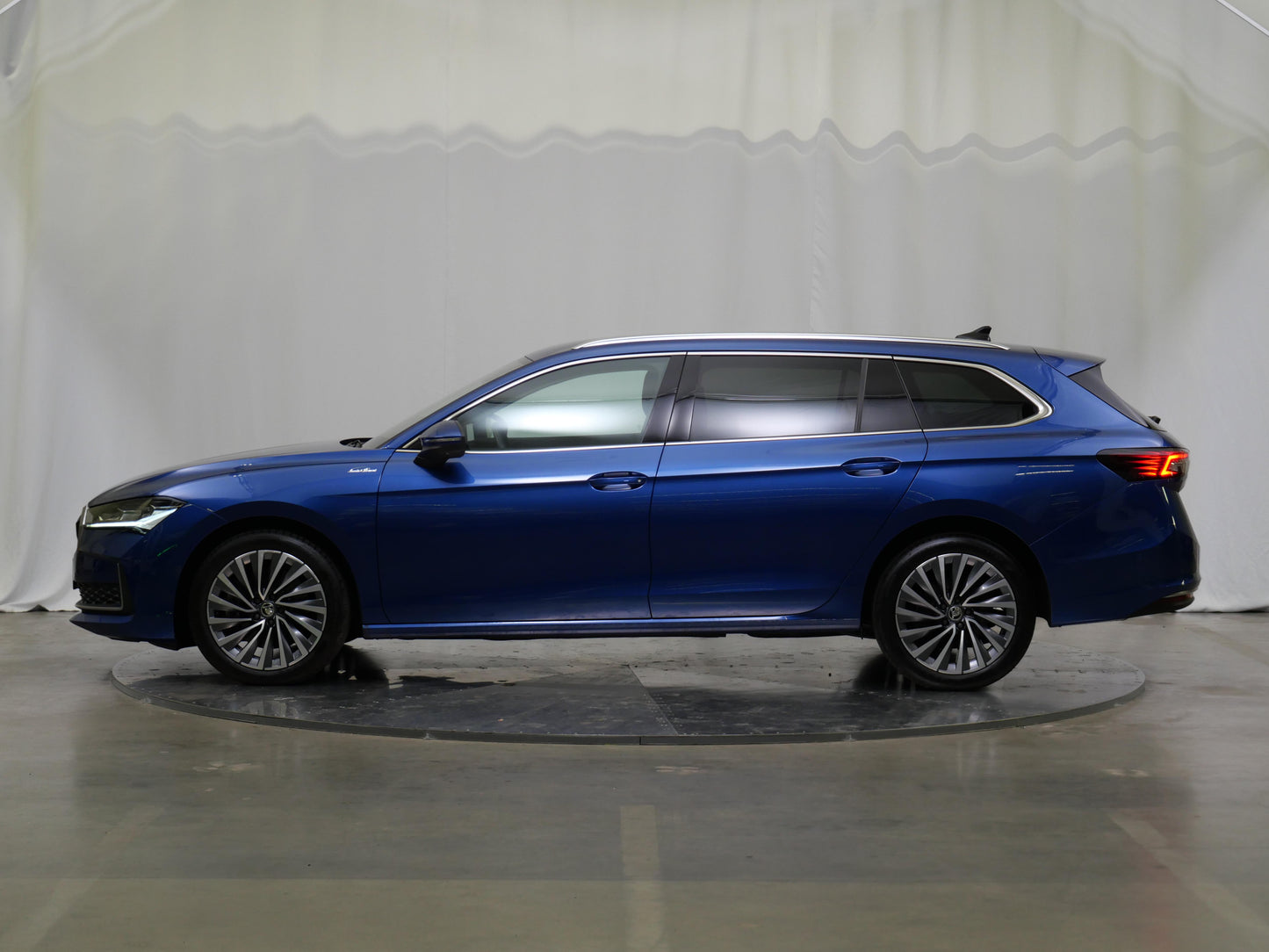 ŠKODA Superb 2.0 TDI 142 kW L&K