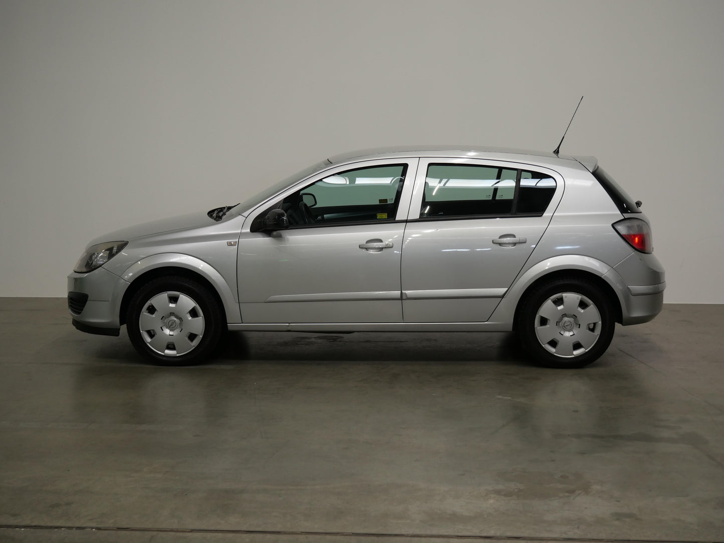 Opel Astra 1.6 16V 77 kW Enjoy