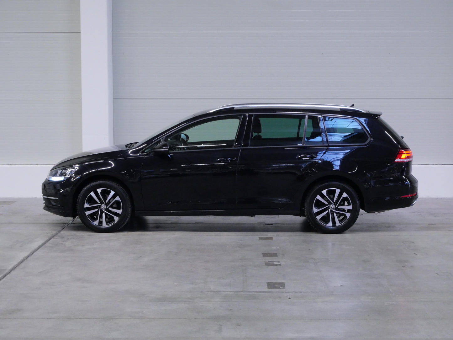 Volkswagen Golf 2.0 TDI 110 kW IQ.DRIVE