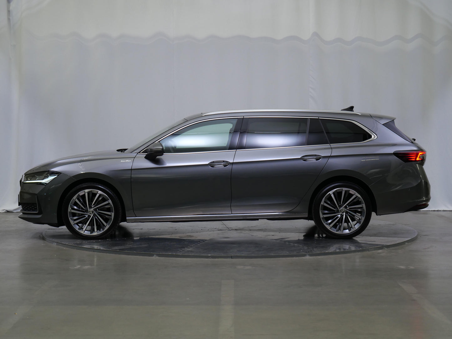 Škoda Superb 2.0 TDI 142 kW L&K