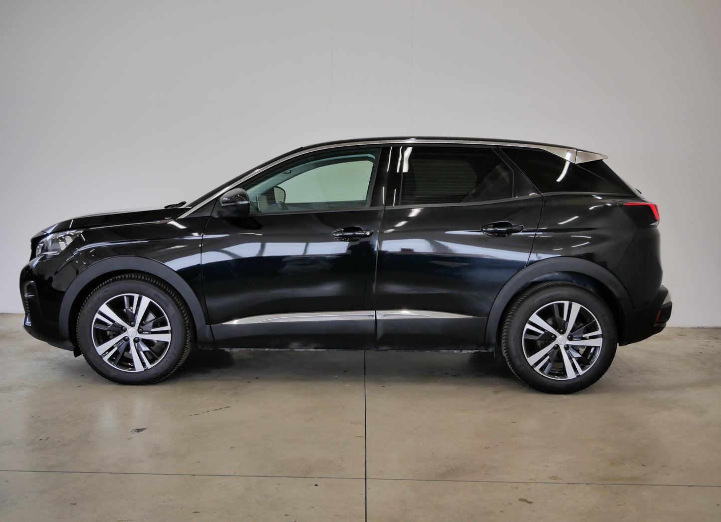 Peugeot 3008 1.2 PureTech 96 kW Allure