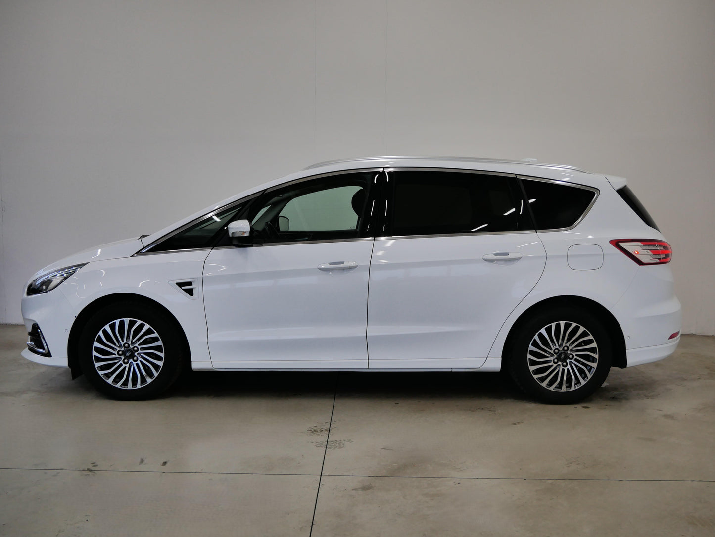 Ford S-MAX 2.0 EcoBlue 110 kW Titanium