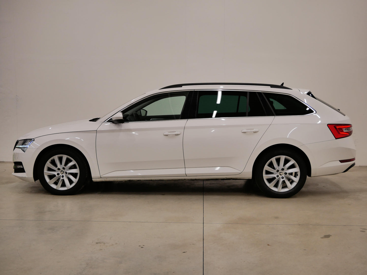 Škoda Superb 2.0 TDI 110 kW Ambiton Plus