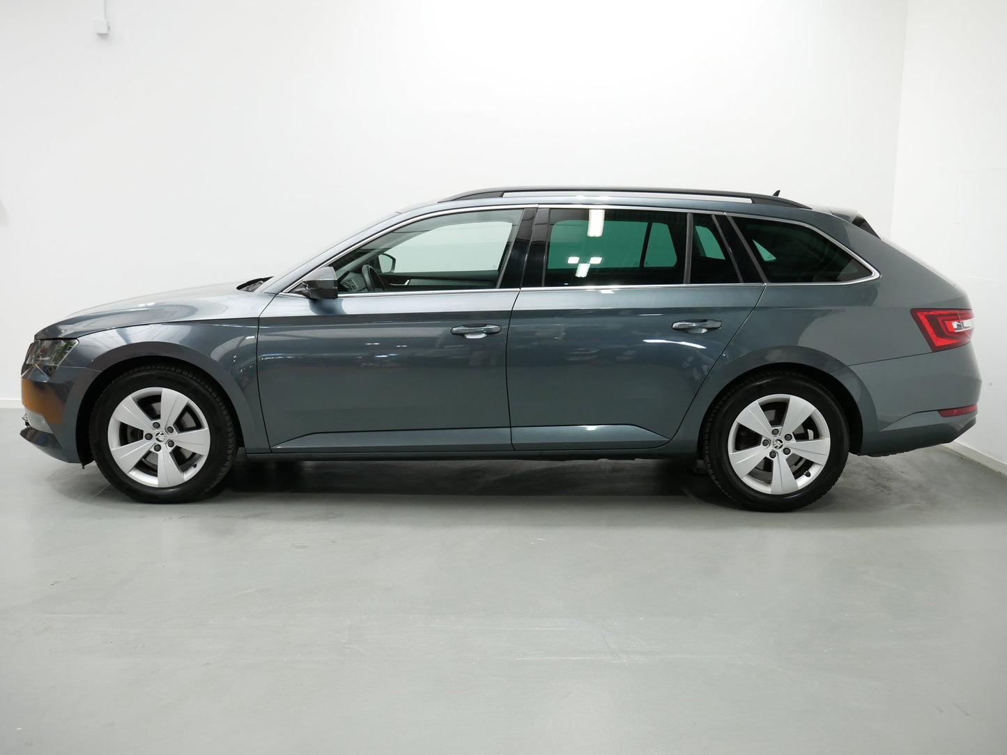 Škoda Superb 2.0 TDI 140 kW Ambition