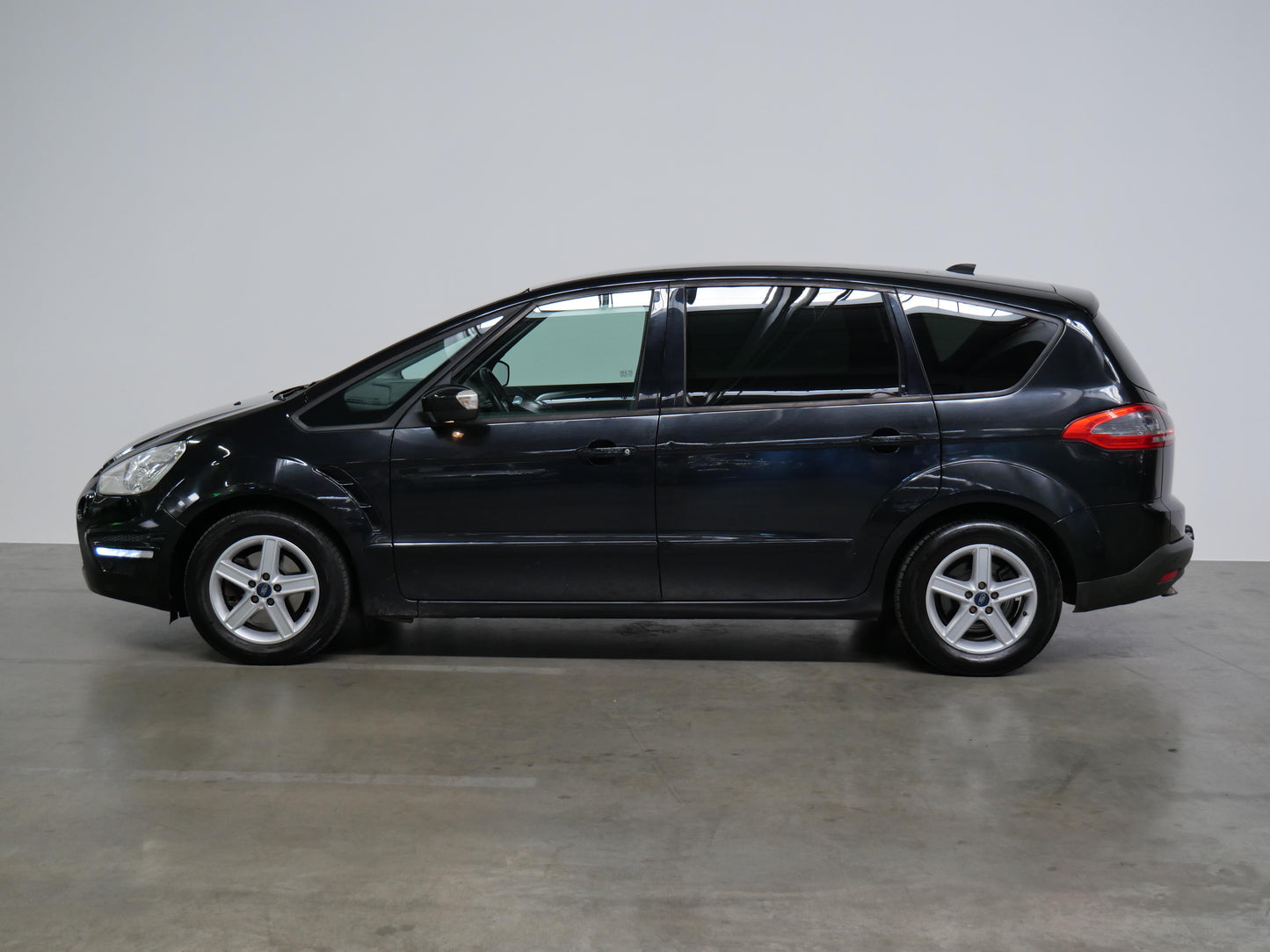 Ford S-MAX 2.0 TDCI 103 kW