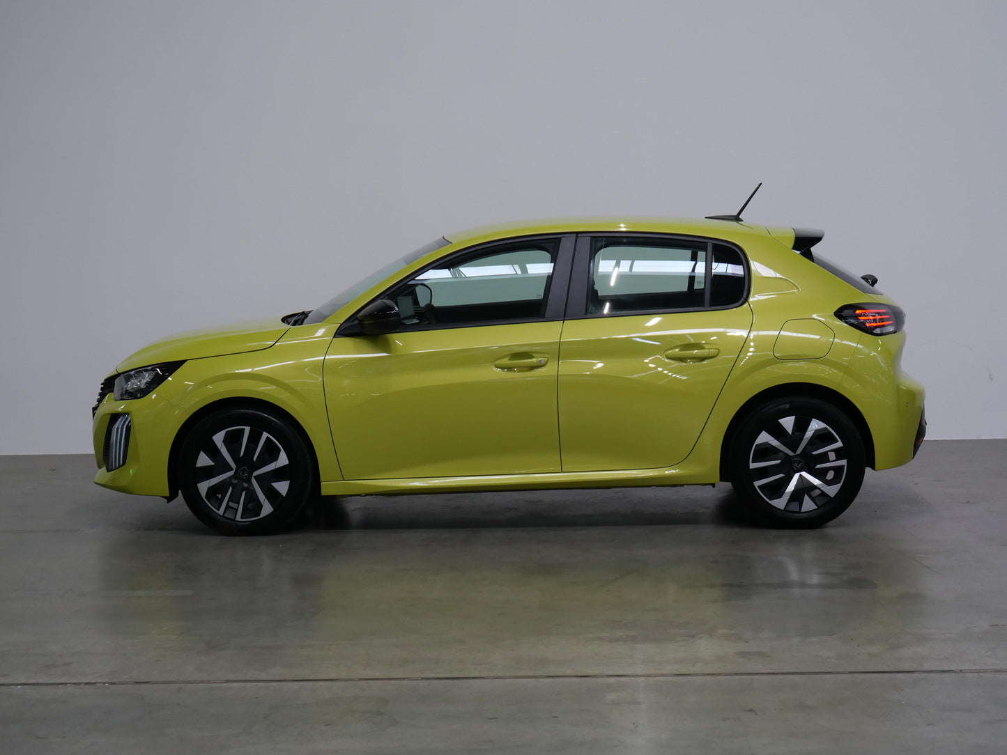 Peugeot 208 1.2 PureTech 55 kW Active