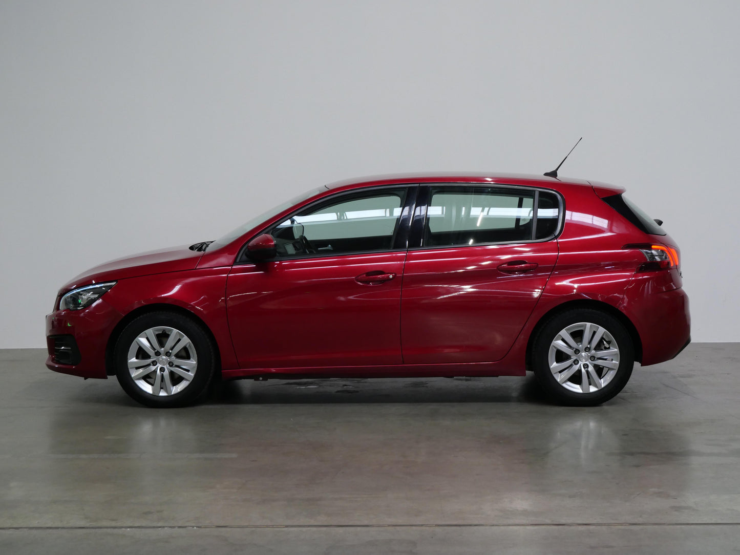 Peugeot 308 1.2 PureTech 96 kW Active
