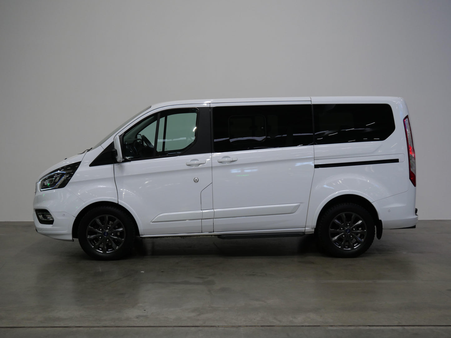 Ford Tourneo Custom 2.0 TDCI 136 kW Titanium X