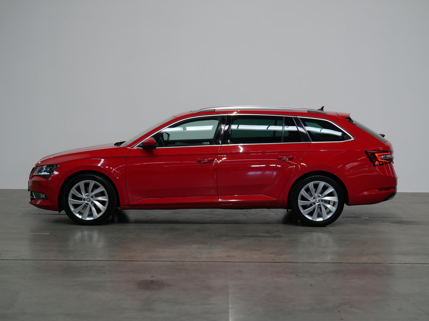 Škoda Superb 2.0 TDI 110 kW Style