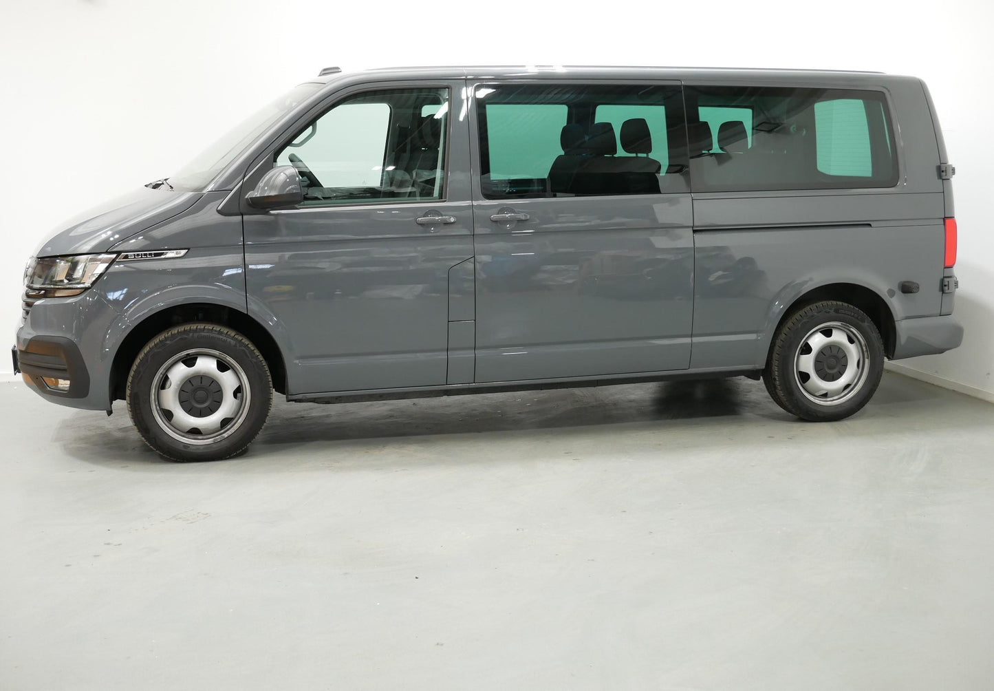 Volkswagen T6.1 2.0 TDI 110 kW Bulli Long