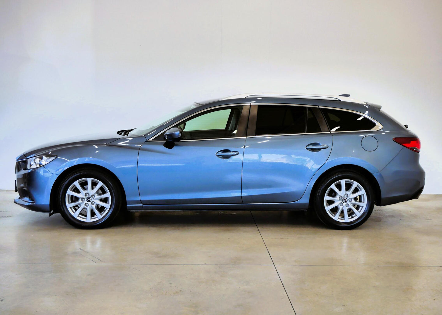 Mazda 6 2.0 Center-line