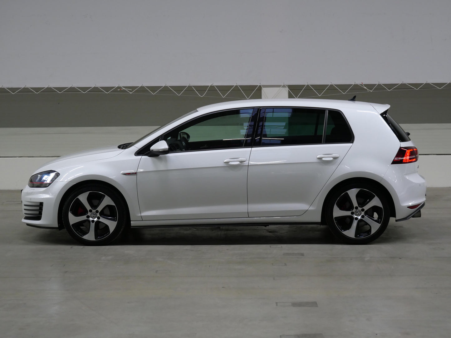 Volkswagen Golf 2.0 TSI 162 kW GTI