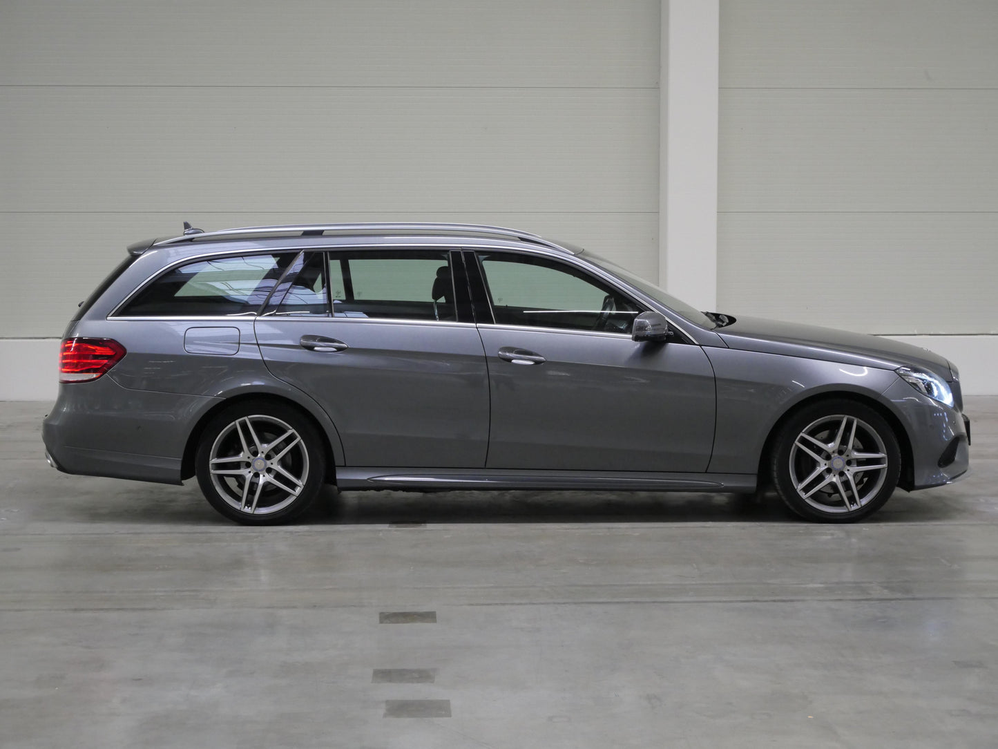 Mercedes-Benz E-Class 220 CDI 125 kW 4 Matic
