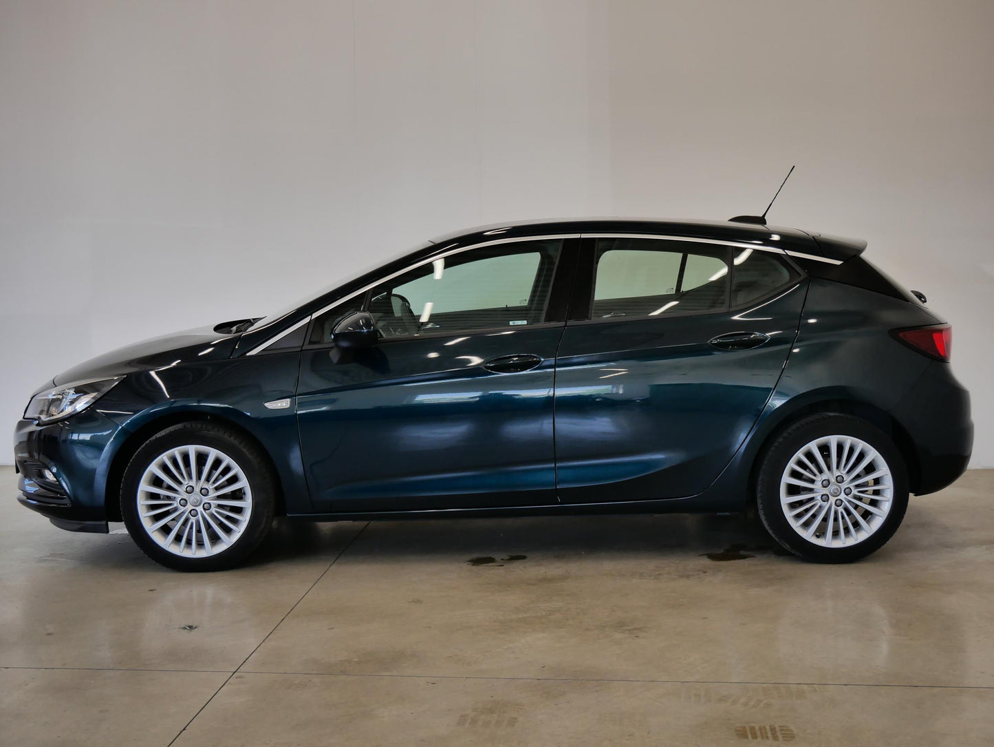 Opel Astra 1.4 SIDI Turbo Innovation