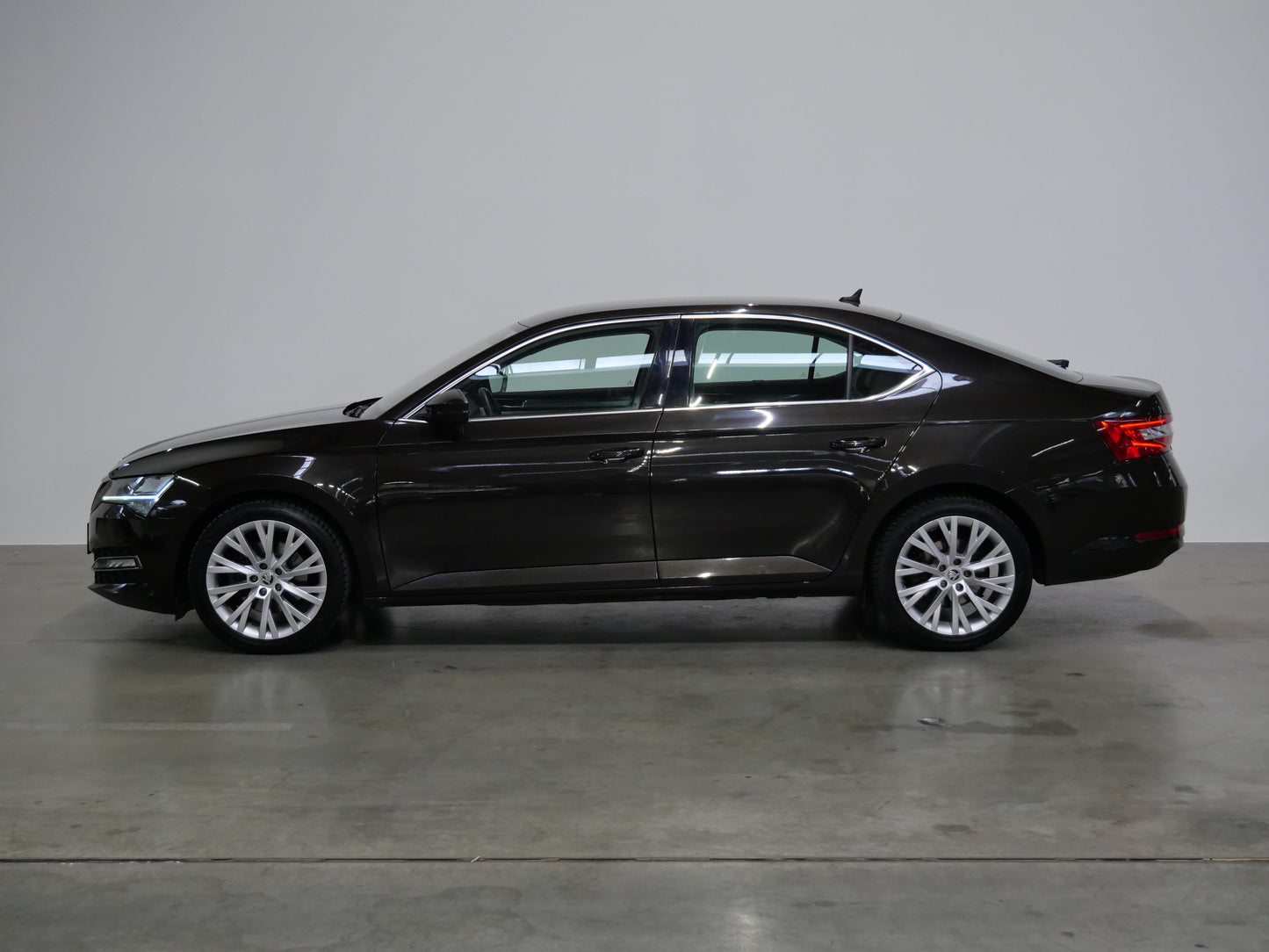 Škoda Superb 2.0 TDI 110 kW DSG Style