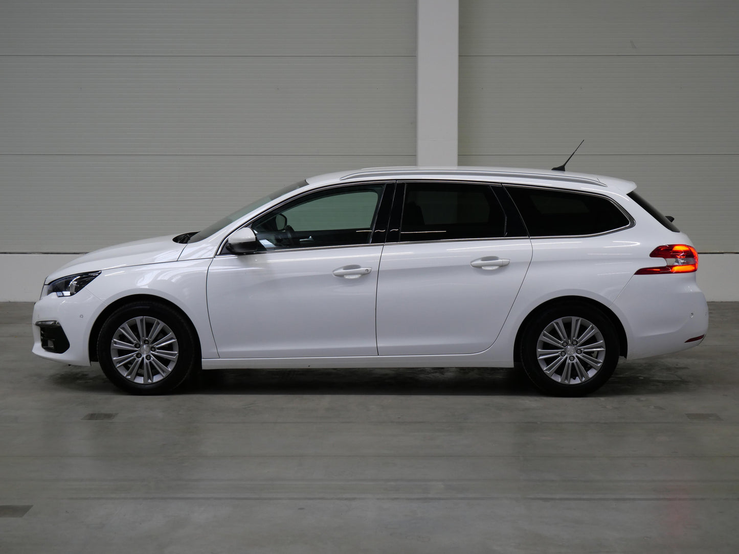 Peugeot 308 1.5 BlueHDI 96 kW Allure