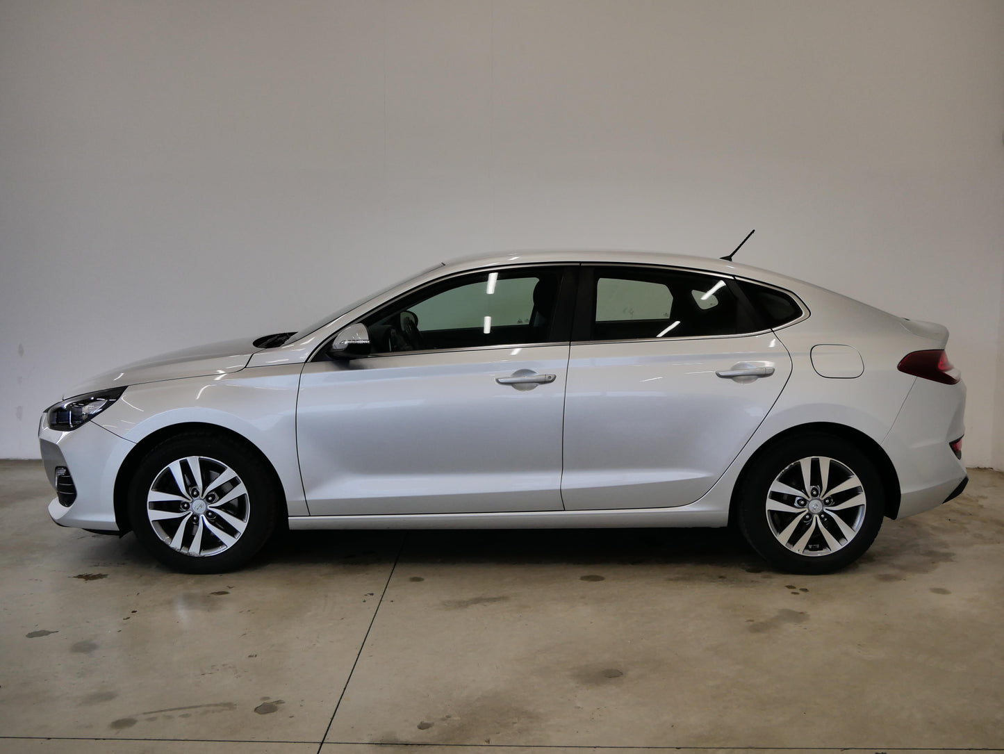 Hyundai i30 1.0 T-GDI 88 kW Trikolor