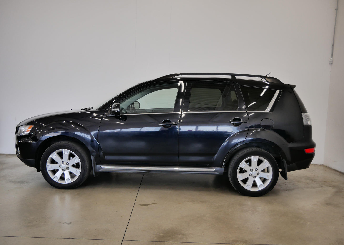Mitsubishi Outlander 2.2 DI-D MIVEC 130 kW 4WD