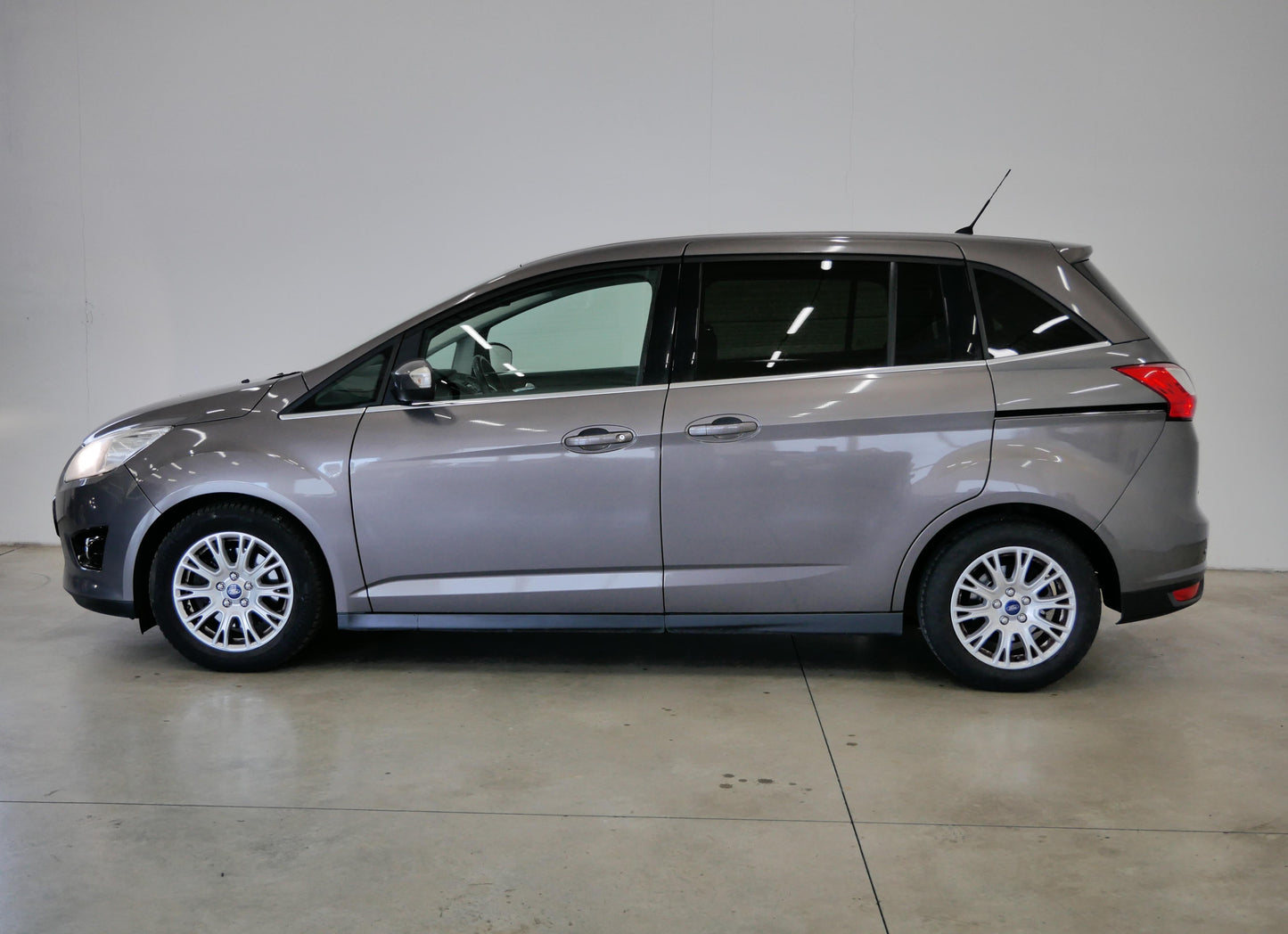 Ford Grand C-MAX 1.6 TDCi 70 kW Titanium