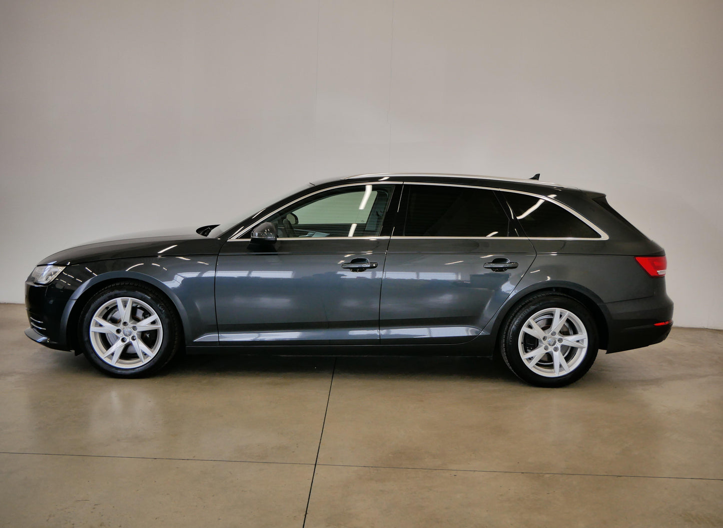 Audi A4 2.0 TDI 110 kW Sport