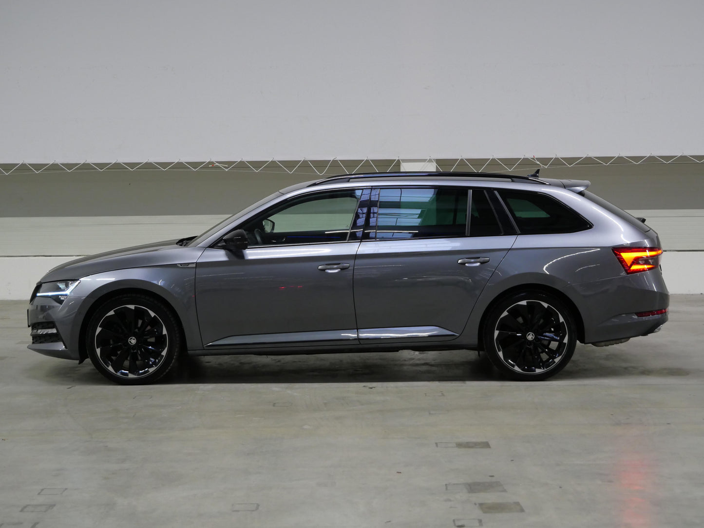 Škoda Superb 2.0 TDI 147 kW 4x4 SportLine
