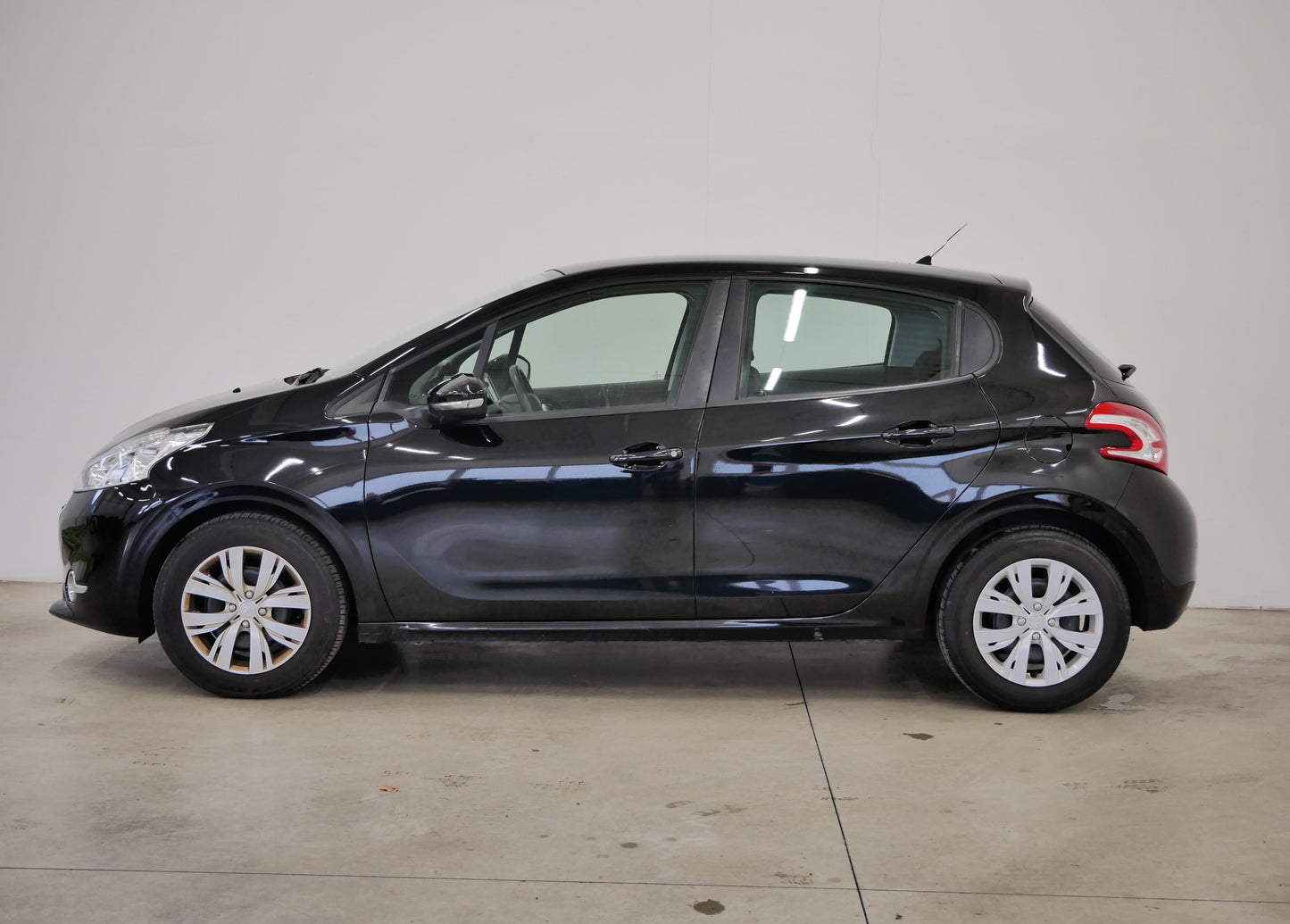 Peugeot 208 1.2 VTi 60 kW Active