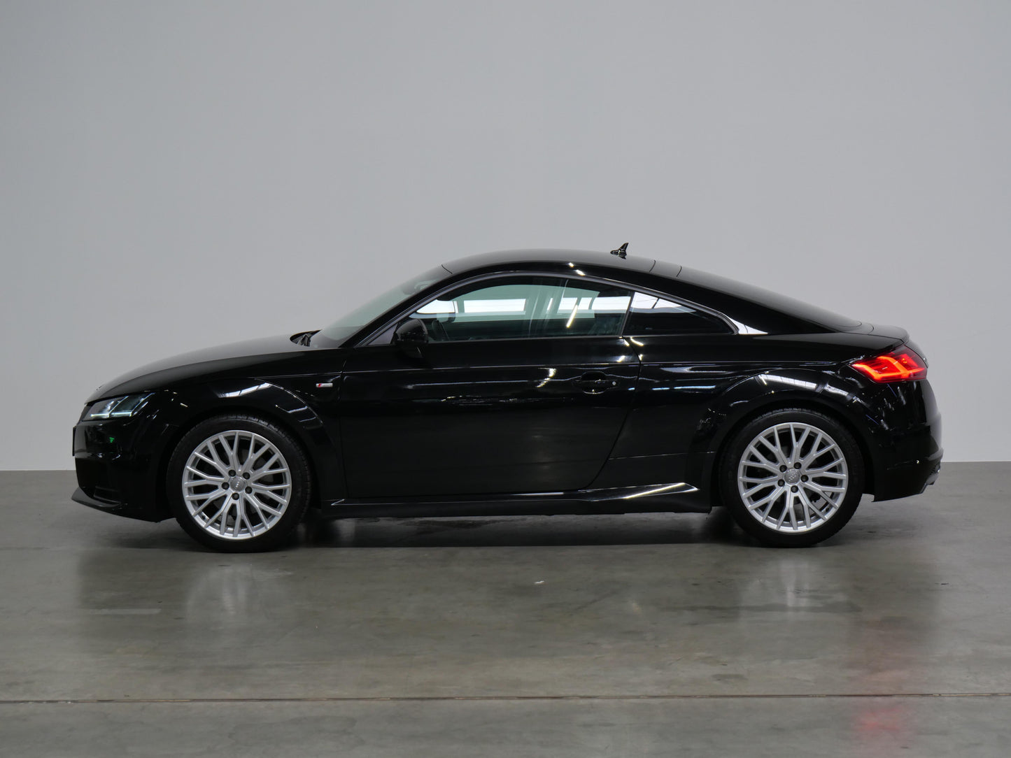 Audi TT 2.0 TDI 135 kW S line