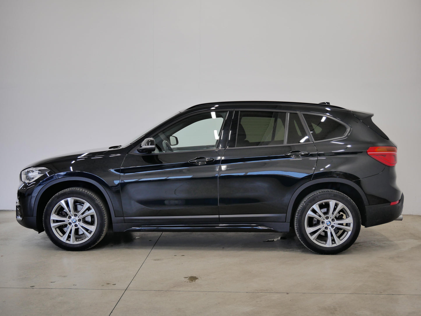 BMW X1 20i 141 kW sDrive Sport Line