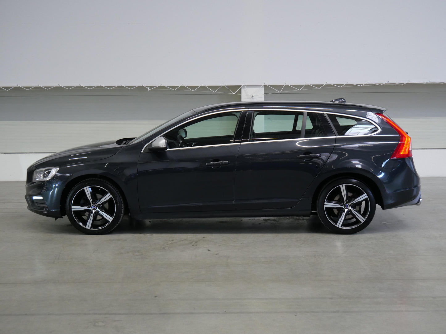 Volvo V60 2.0 D3 110 kW R-Design